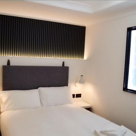 Victoria Inn Лондон Екстериор снимка