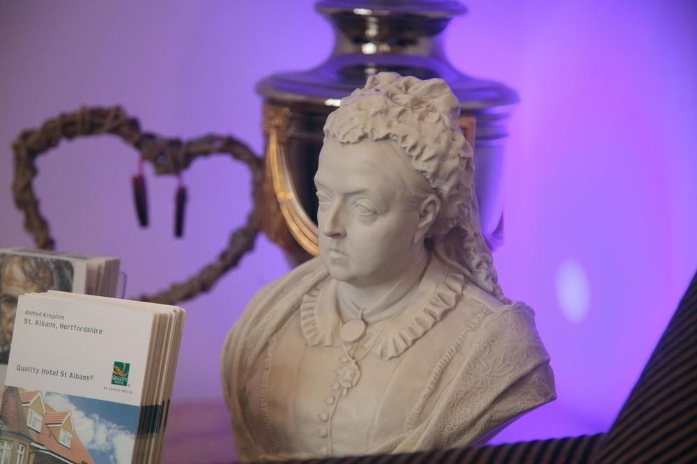 Victoria Inn Лондон Екстериор снимка