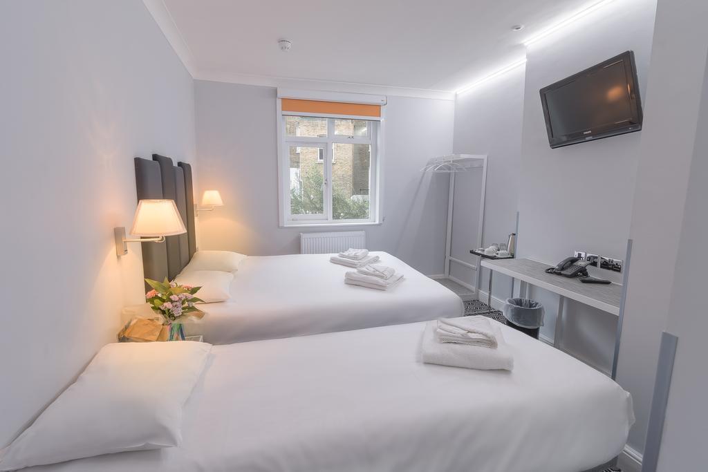 Victoria Inn Лондон Екстериор снимка