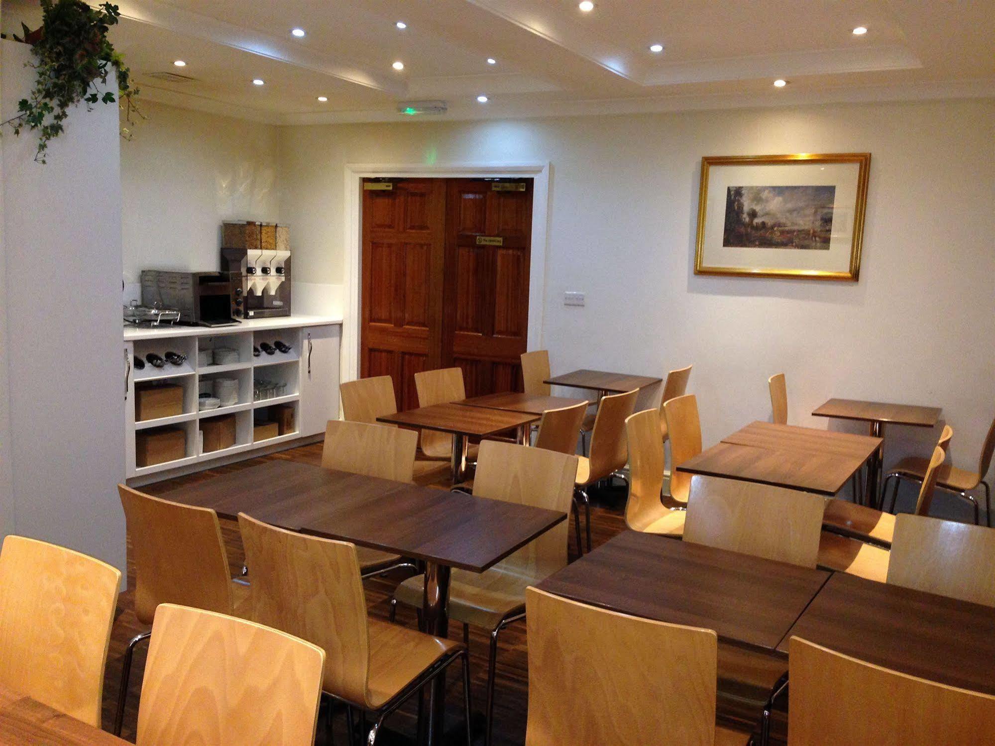Victoria Inn Лондон Екстериор снимка