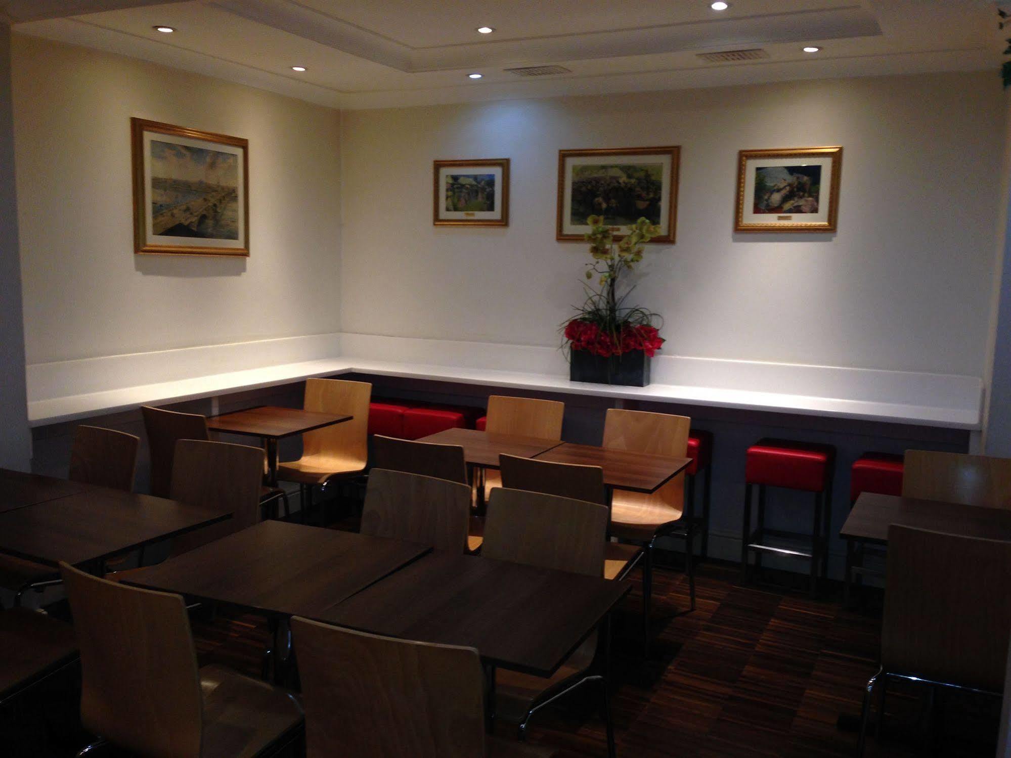 Victoria Inn Лондон Екстериор снимка