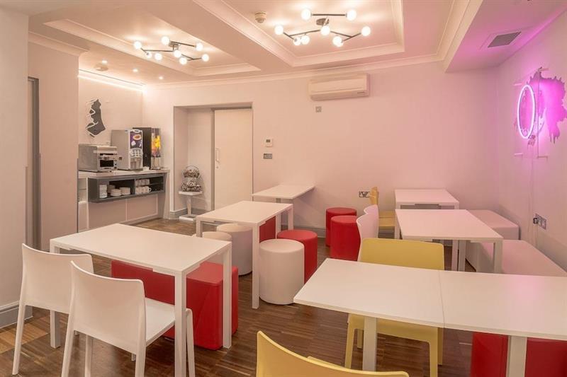 Victoria Inn Лондон Екстериор снимка